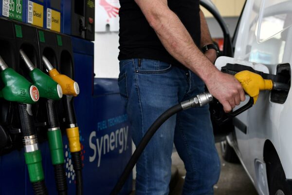 Average cost of diesel gas comes to $5 per gallon