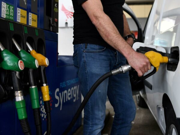 Average cost of diesel gas comes to $5 per gallon